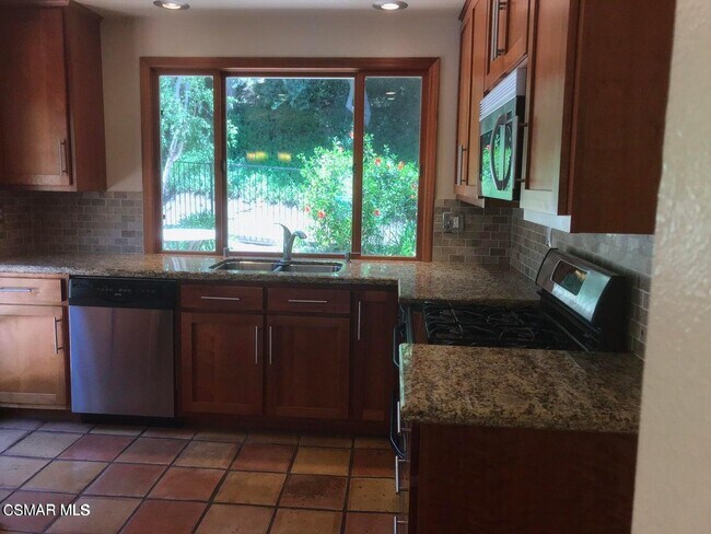 Foto del edificio - 424 View Park Ct