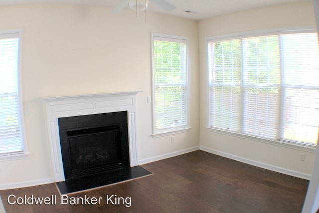 Building Photo - 3 br, 2 bath House - 46 Summer Meadow Rd.