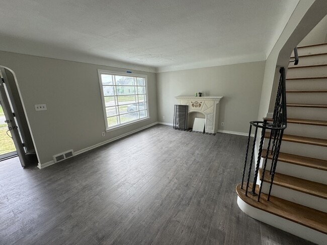 Building Photo - 18801 Invermere Ave