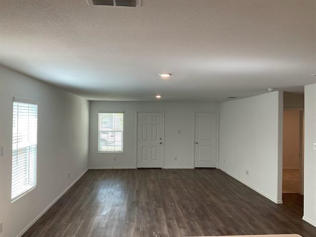 Building Photo - 3109 Coyote Way