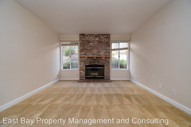 Building Photo - 3 br, 3 bath House - 6485 Ridgewood Drive