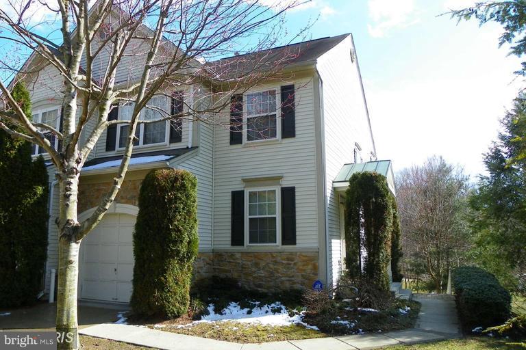 Foto principal - 7300 Rocky Creek Dr