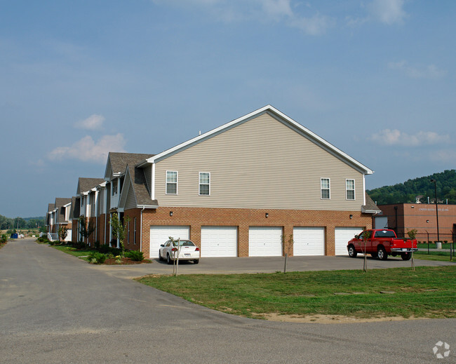 Building Photo - Waterford Village Apartments