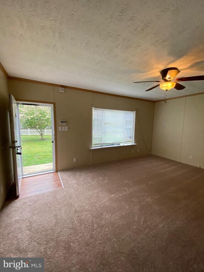 Building Photo - 108 Cee Jay Rd