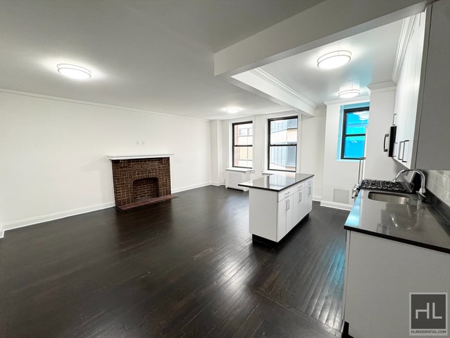 Building Photo - WEST 55 STREET