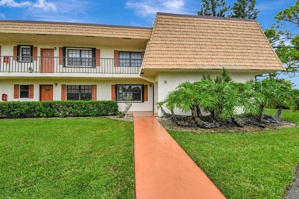 Foto principal - 4489 Oak Terrace Dr