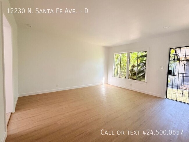 Building Photo - 12230 N Santa Fe Ave