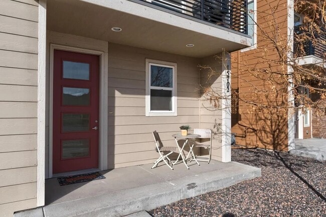 Puerta principal - 15702 E Broncos Pl