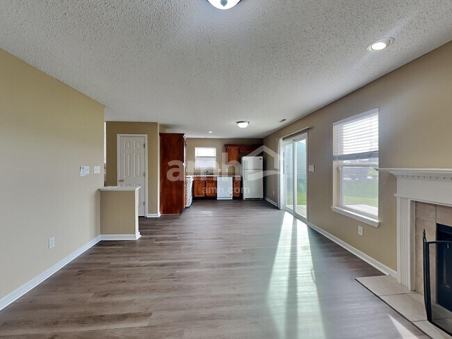 Foto del edificio - 5440 Shamus Dr