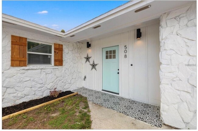 Building Photo - 508 Brooker Rd