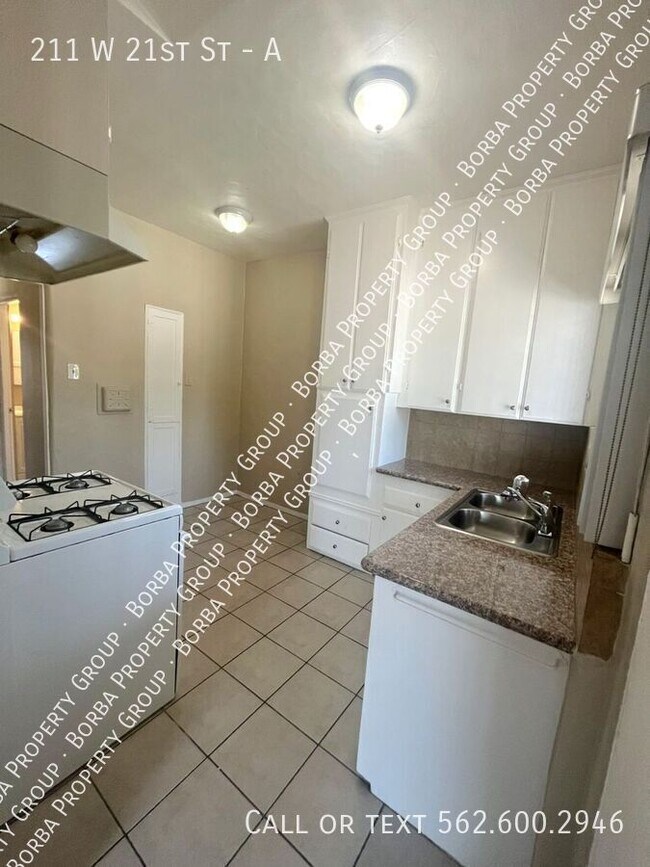 Foto del edificio - 211 W 21st St