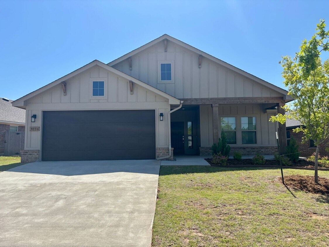 Primary Photo - Wonderful 3 Bed 2 Bath Home in Norman