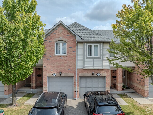 Photo du bâtiment - Erin Centre Village