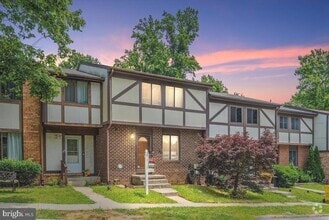 Building Photo - 1205 Springwood Ct