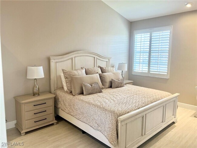 Foto del edificio - 4510 Riverwatch Dr