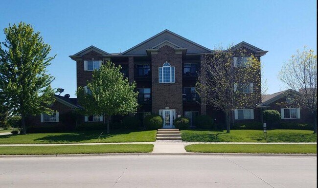 Foto del edificio - 525 Penn Ct