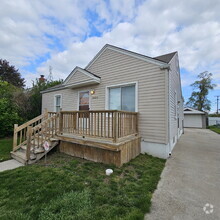 Building Photo - 17373 Martin Rd