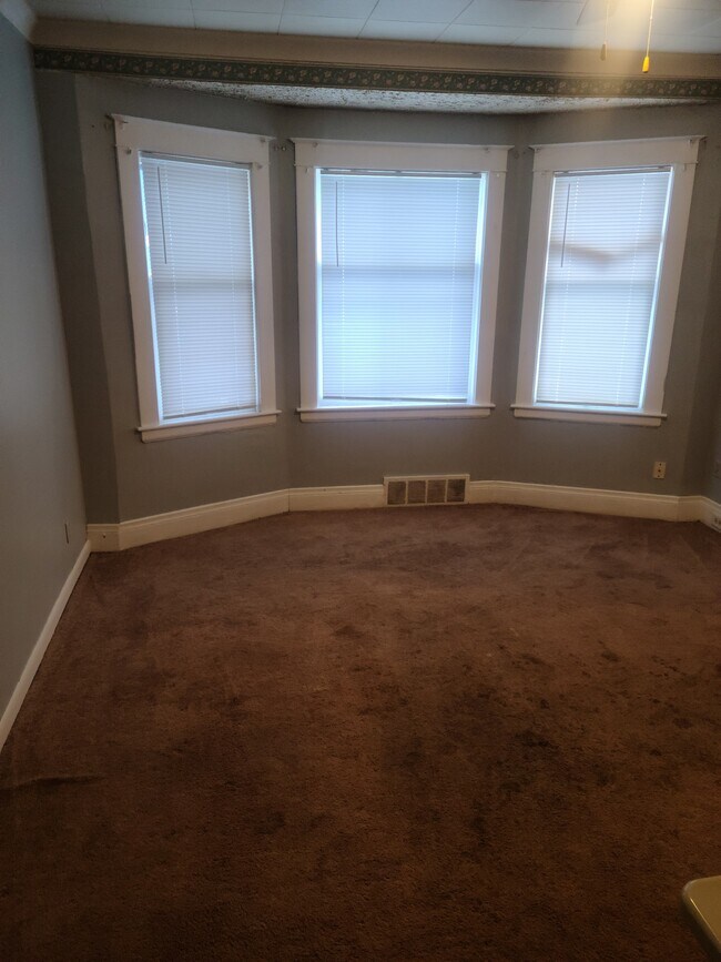 Foto del edificio - 3093 N Michigan Ave