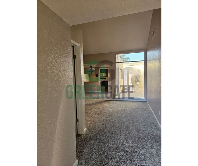 Foto del edificio - Beautiful Modesto 2 Bdrm Condo Available! ...