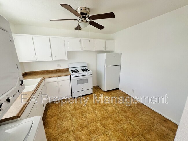 Building Photo - 1129 Georgia St SE