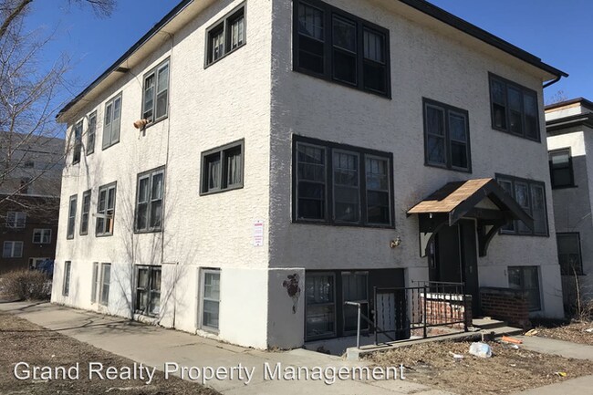Building Photo - 423 Fry St