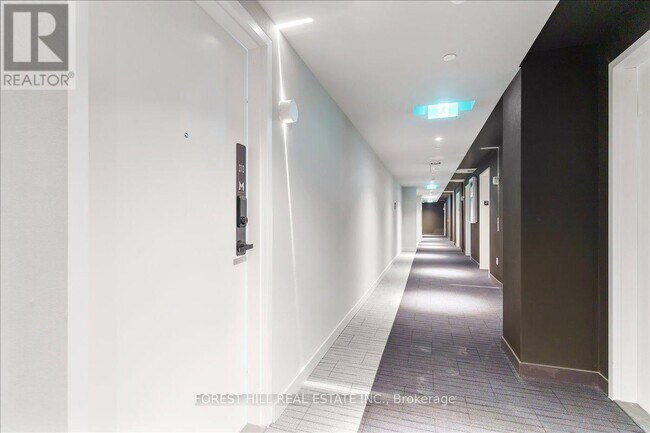 Photo du bâtiment - 3900 Confederation Pkwy