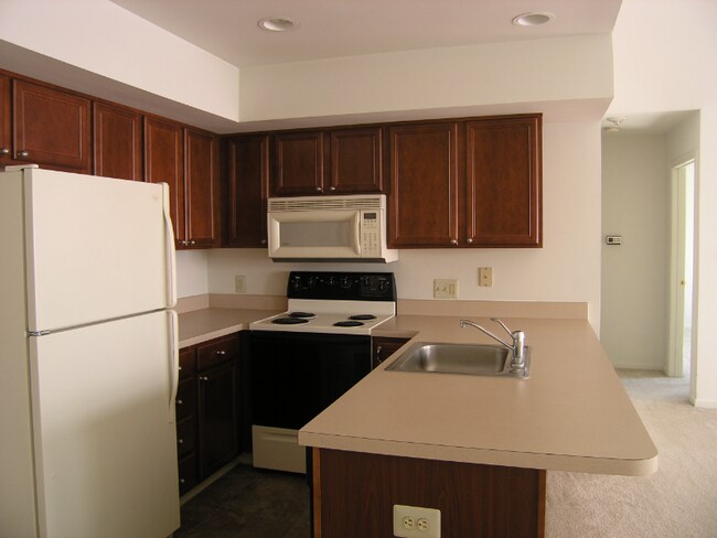 Building Photo - 106 Ester Dr