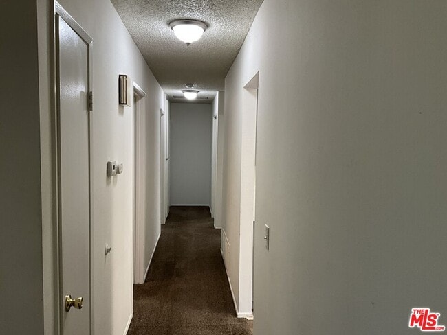 Foto del edificio - 2111 Caldwell Pl