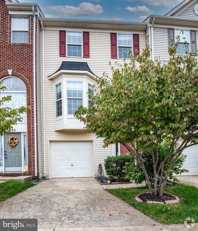 Building Photo - 14201 Hunters Run Way