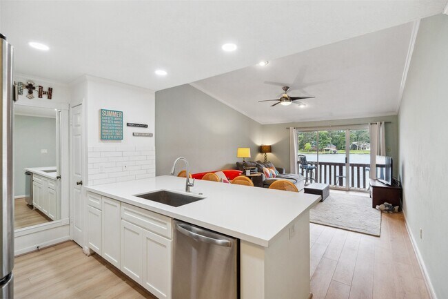 Foto del edificio - 801 River Rd