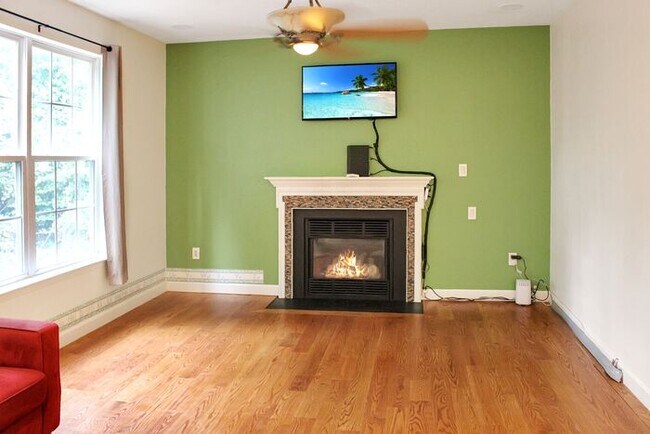 Foto del edificio - 11908 Shoveler Ct