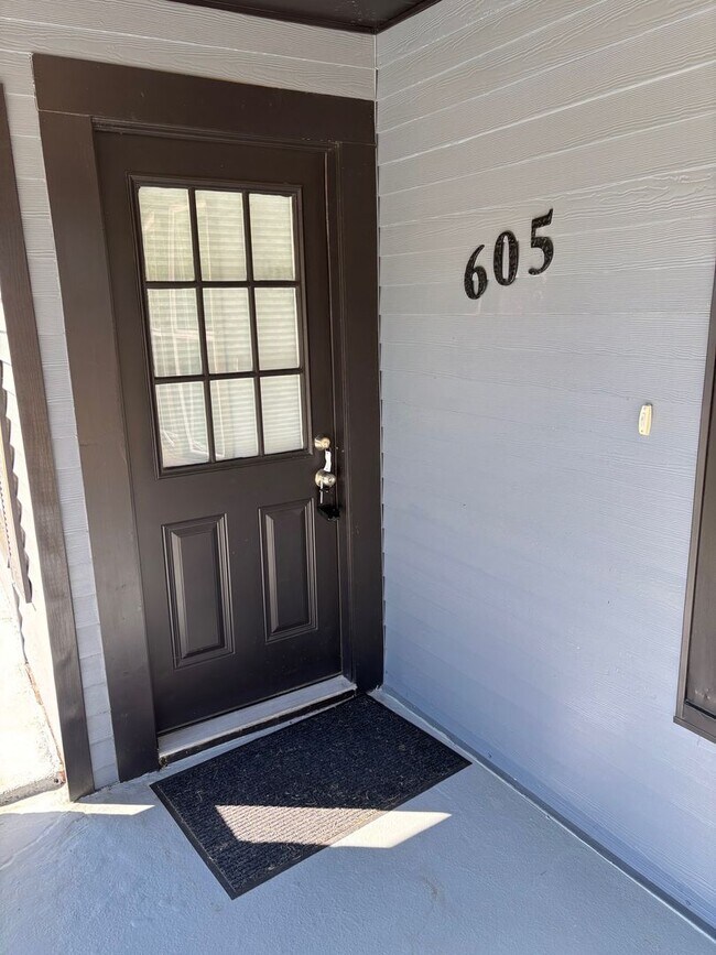 Foto del edificio - 3 Bedroom 1 Bathroom Downtown Georgetown Home