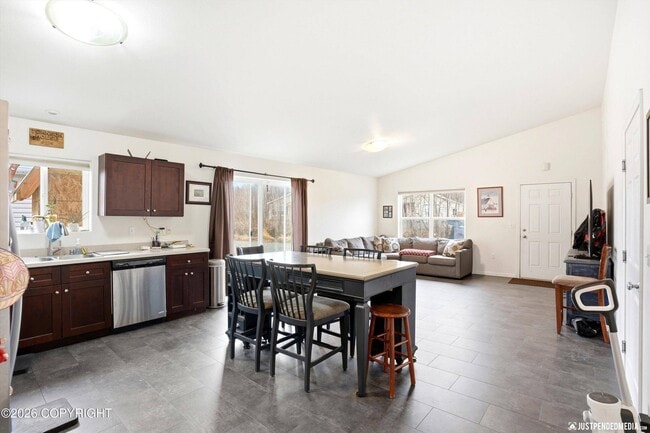 Building Photo - 3908 S Lance B Cir