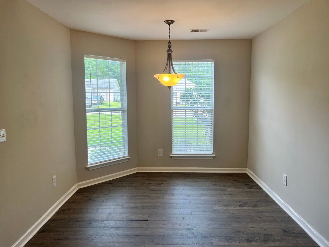 Dining Room - 148 Annacy Park Dr