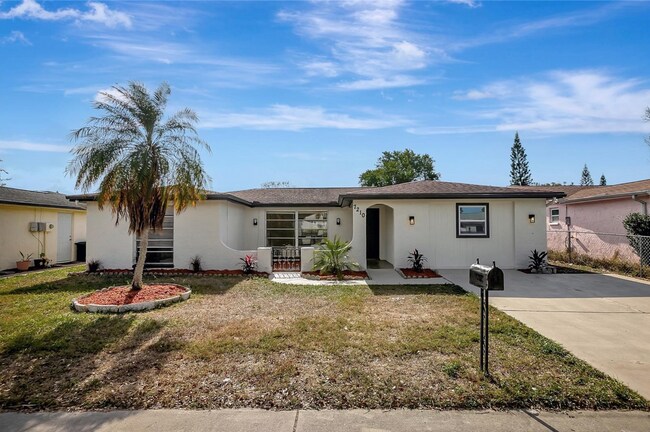 Building Photo - 7210 Parrot Dr