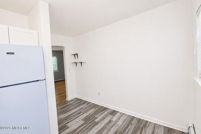 Foto del edificio - 165B Wyckoff Rd