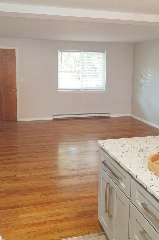 Building Photo - 1538 CT-12