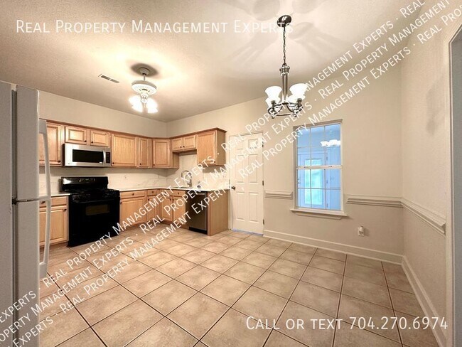 Foto del edificio - Beautiful 4 BR /2BA Home in Charlotte!