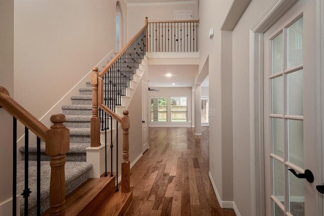 Building Photo - 8858 Van Allen Dr