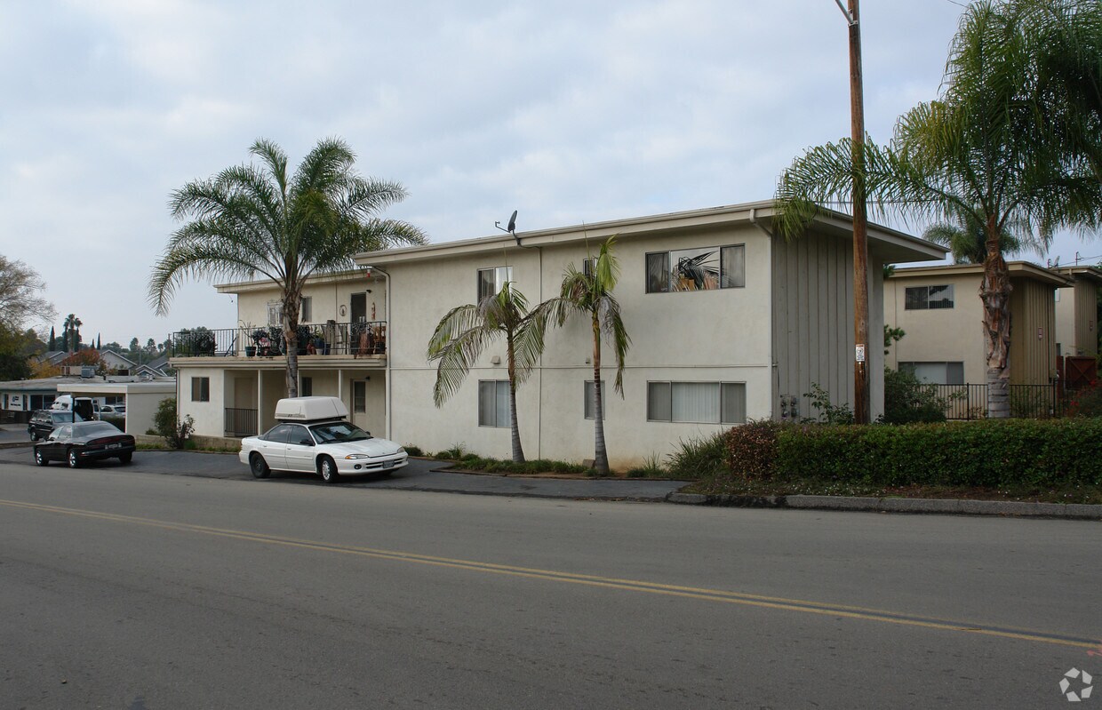 Foto principal - 729 E Elder St