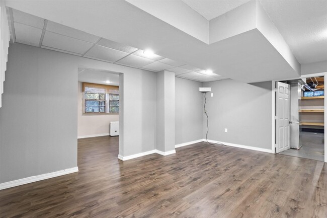 Foto del edificio - 3032 W 9th St
