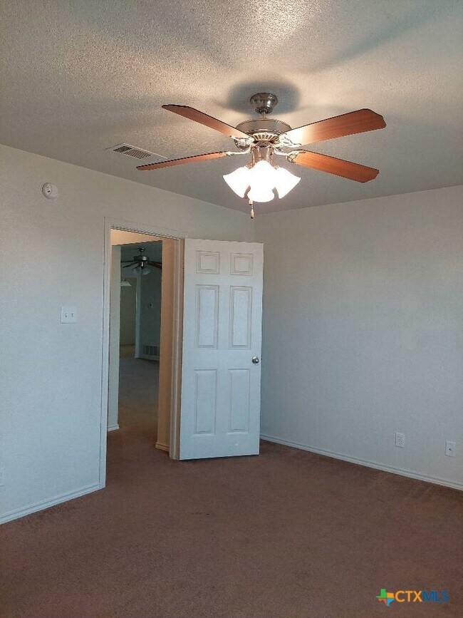 Foto del edificio - 3902 Bolivar Dr