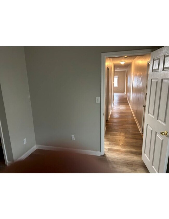 Foto del edificio - Downtown Beauty!