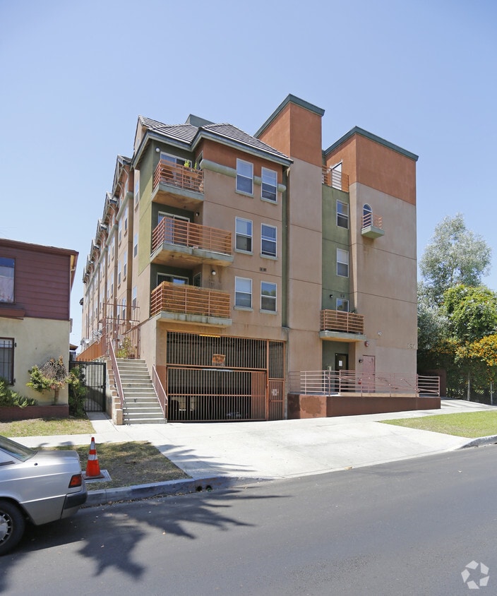 Primary Photo - 321 S Occidental Blvd