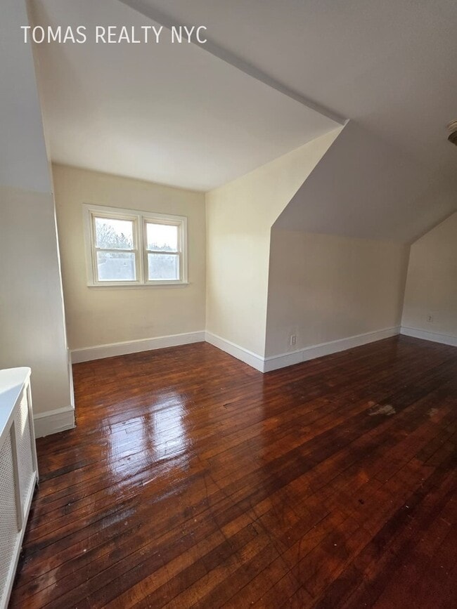 Building Photo - 35 Altonwood Pl