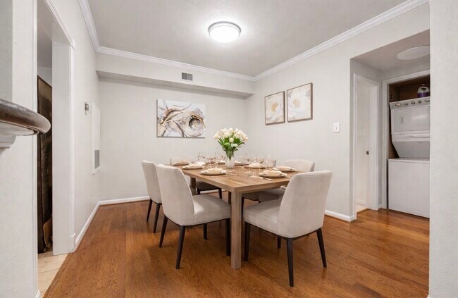 Foto del edificio - 2255 Braeswood Park Dr