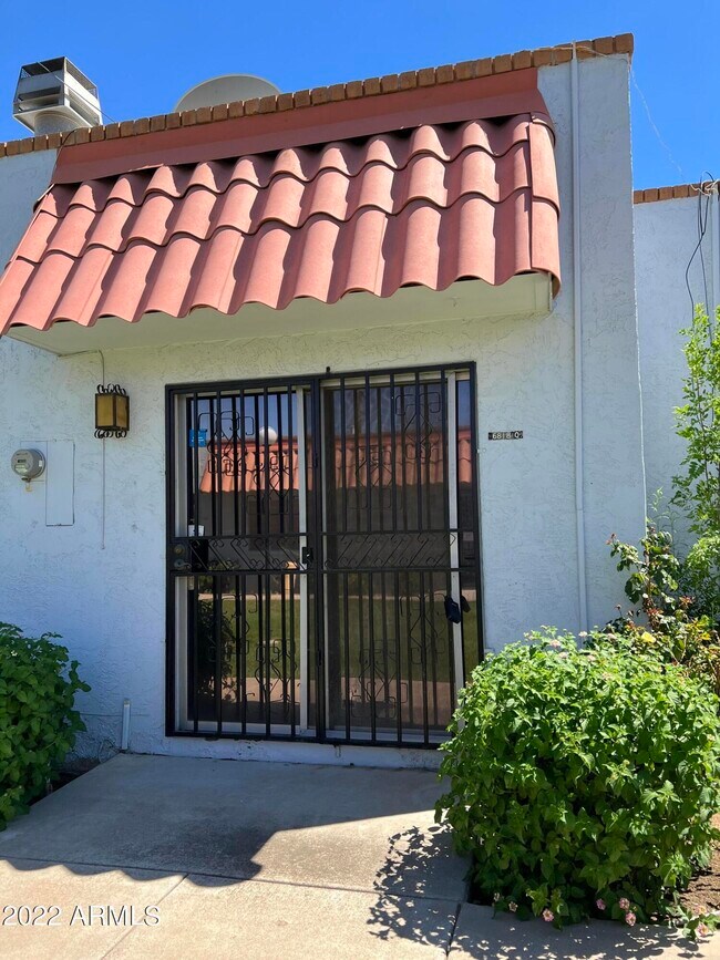 Building Photo - 6818 N 35th Ave