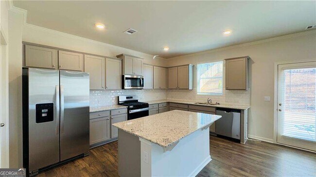 Building Photo - 304 Belmont Dr