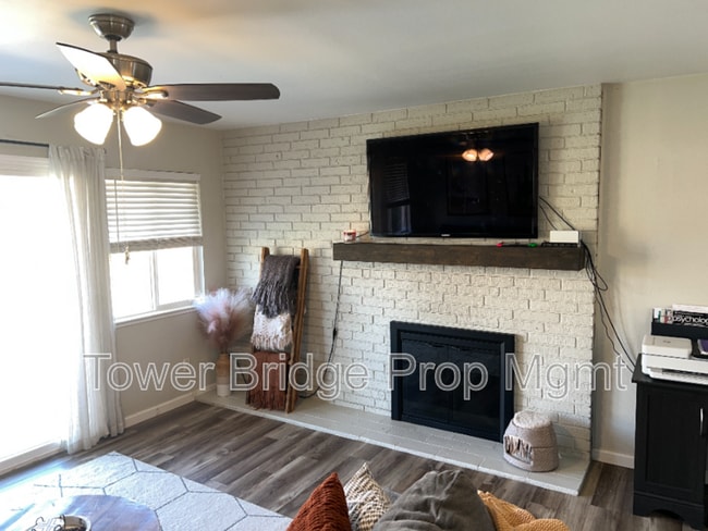 Building Photo - 9425 Dalton Way