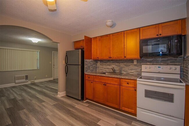 Foto del edificio - 1808 SW 20th St